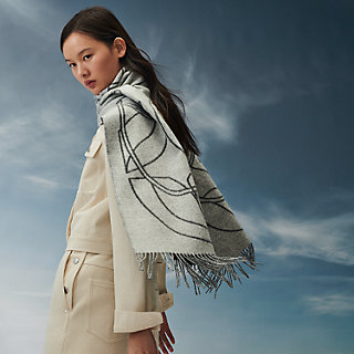 【洗練されたデザイン】HERMES Tissage Equestre muffler Lettres Equestres shawl 140 | Hermès Mainland China